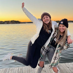 Meet your Posher, Corinne